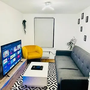 Luxury In Town Centre , Halifax United Kingdom