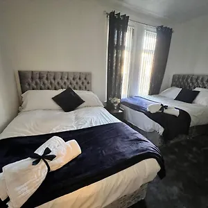 The Victoria - Close To Centre - Sleeps 8 , Leeds (West Yorkshire) United Kingdom