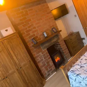 Quaint 1 Bedroom In Pudsey, Leeds , Pudsey United Kingdom
